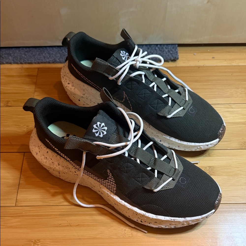 Nike Black and White Athletic Shoes